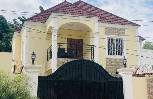 Serrekunda Villa | Janha’s Senegambia Villa Holiday Rental Two With Free Wi-Fi LocationKerre Serign