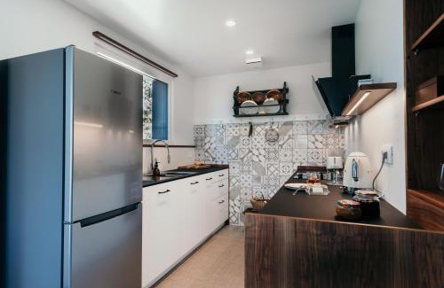 Bloke House | Janina's Dragonfly house