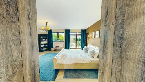 Brasov House | JANINE GARDEN