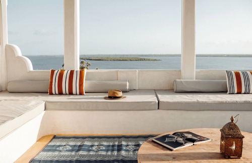 Lamu Apartment | Jannah Suites Pate 2-bedroom apartment in lovely Shela with WiFi, AC