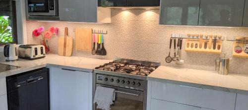 Urunga House | Januce - delightful river front house in Urunga