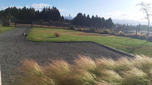 Dina Huapi House | Jardín de Estepa