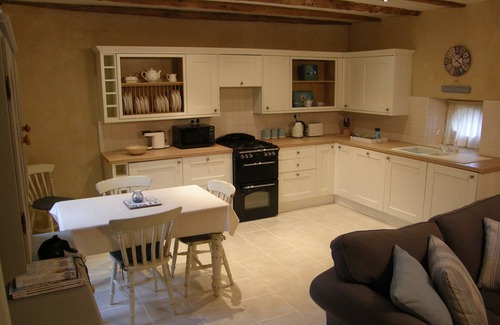 Sainte-Mondane Cottage | Jardiniers Cottage set in quiet location just outside village