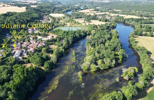 Gouex Bed & Breakfast | Jasmin Cottage