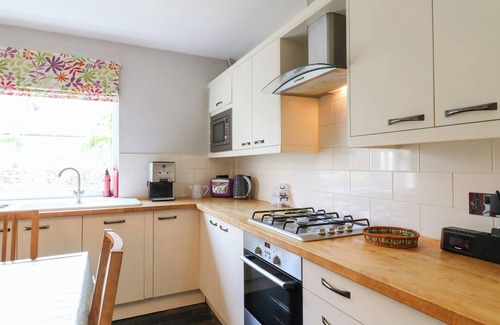 Youlgreave Cottage | JASMINE COTTAGE, character holiday cottage in Youlgreave