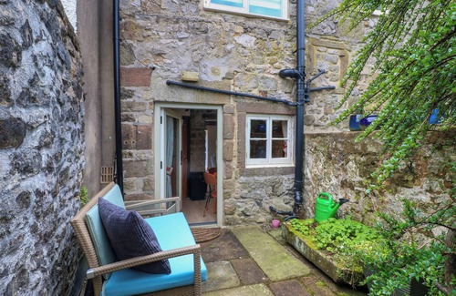 Winster Cottage | JASMINE COTTAGE, family friendly, with open fire in Winster