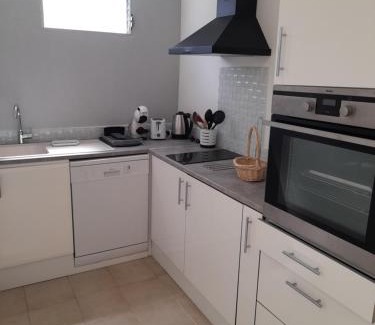Riviere-Salee Apartment | Jasmyna