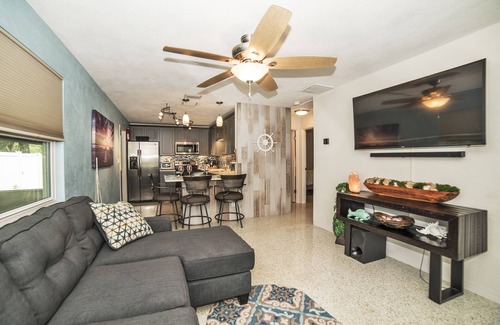 Gulfport House | Jason's Beach House, Steps from Gulfport Beach, FL