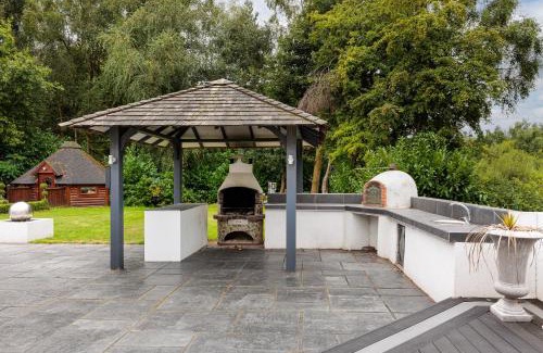 Allostock House | Jaw Dropping House with Private Indoor Pool, Hot Tub & Cinema