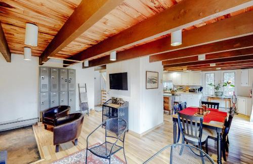 North Troy House | Jay Chalet