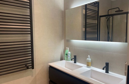 Centrum Apartment | Jazzy 1 Bedroom Apartment 51m2 -SS177J-