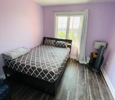 Meadowvale Village House | Jazzy Home Stay