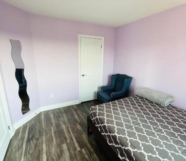 Meadowvale Village House | Jazzy Home Stay