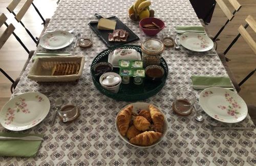 Saint-Laurent-d'Arce Bed & Breakfast | Je Soigne mon Assiette