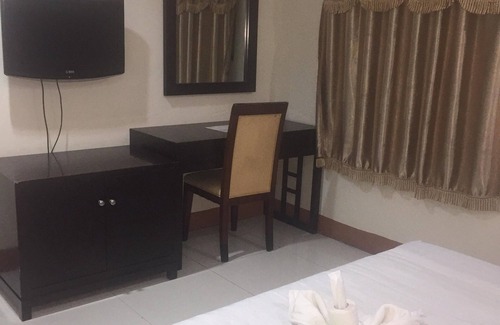 Baybay City Hotel | Jeamco Royal Hotel - Baybay
