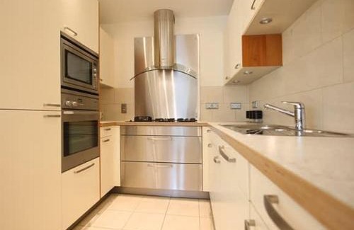 Poole Apartment | Jeanneau - Prestigious Dolphin Quays Development on Poole Quay