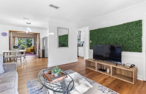 Gainesville House | Jeff GNV Home #1 · Renovated 3/2+ bonus, Heart of Gville, UF+Springs