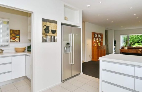 Christchurch House | Jeffreys Road-2-Storey holiday home in Fendalton