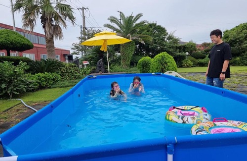 Hallim House | Jeju again olle pension