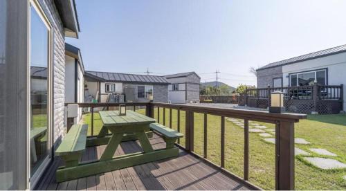 Gujwa House | jeju bijalim pension