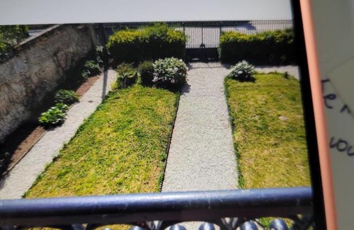 Saint-Julien-d'Asse House | Jemistana