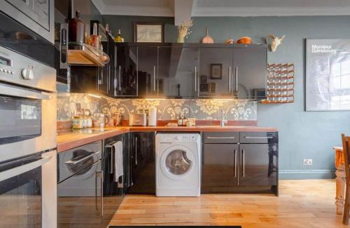 Hackney Downs Apartment | Jenner 2 Bedroom and 1-Bathroom Apartment
