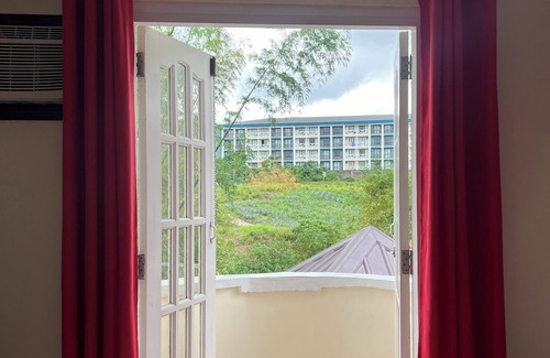 Silang Junction South House | Jennifer's 3-BR Abode with swimming pool in Tagaytay City