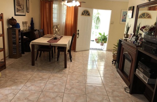 West Gate Hills House | Jennyplace home stay