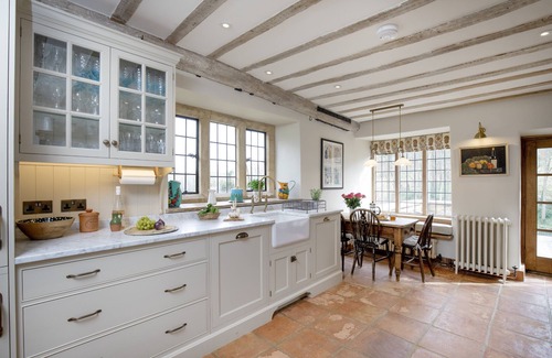 Sherborne House | Jerards Dairy - sleeps 8 guests in 4 bedrooms