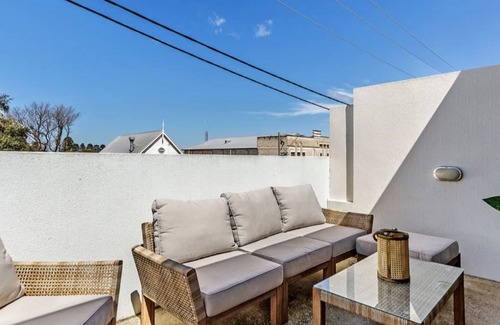 Port Fairy Apartment | Jerissa - Stylish Apartment in the Heart of Port Fairy