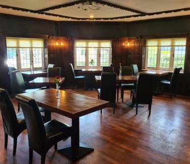 Middleton Stoney Hotel | Jersey Arms Hotel Bicester