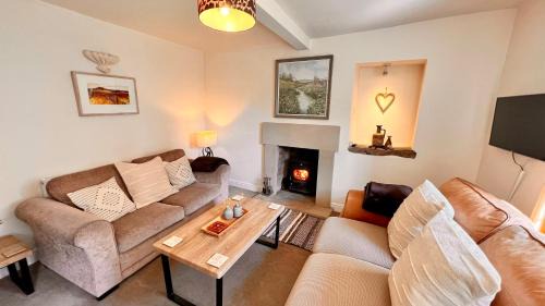 Matlock House | Jewel Cottage