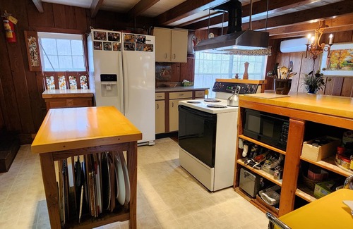 Luray Cabin | Jewell Hollow Homestead | 3 Bed, 2 Bath
