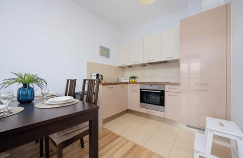 Goclaw Apartment | Jeziorańskiego 51 | Bright Apartment | Parking