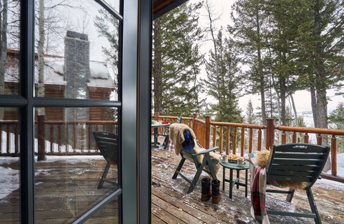 Teton Village Cabin | JHRL - Granite Ridge Cabin 7620 - Luxury Log Cabin, Mountain Views and Private Hot Tub