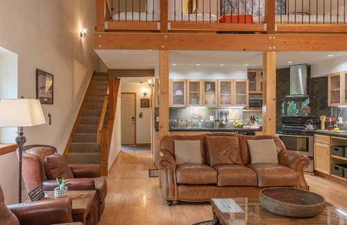 Teton Pines Condo | JHRL - Larkspur 1224, Beautifully renovated, spacious retreat