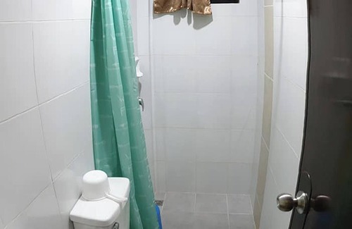 Tagaytay Hotel | Jhunlyn Rooms for Rent Tagaytay