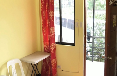 Tagaytay Hotel | Jhunlyn Rooms for Rent Tagaytay