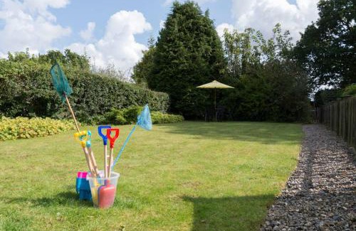 Holt House | Jims Cottage