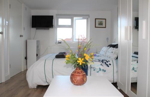Jubilee Apartment | Jing's Loft Converted Studio