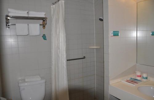 Weibin District Hotel | Jinjiang Inn Baoji High-speed Rail Station