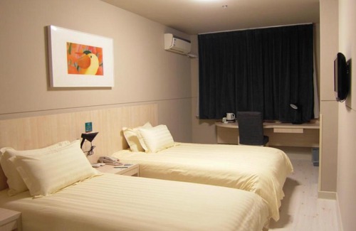 Qingshan District Hotel | Jinjiang Inn Baotou Wenhua Road