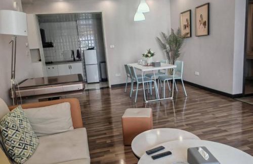 Jeifangbei Central Business District Apartment | Jinxin Hua Ting