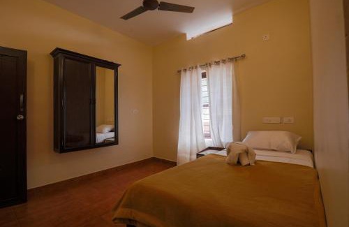 Perumbaikad Hotel | JK Lodge