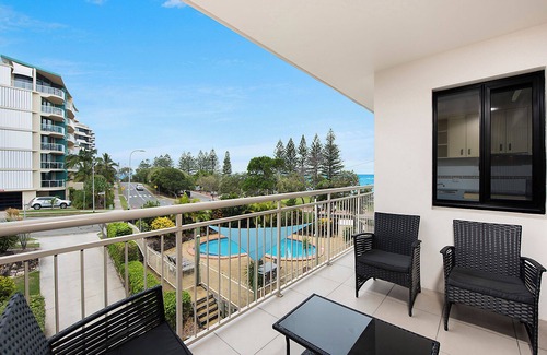 Moreton Bay Region Apartment | Joanne Apartments-2 bedroom apartment with sea views from your balcony