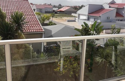 Port Owen House | Joans place