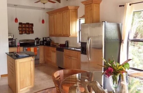 Sandy Point Villa | Jodo Estate Guest Villa - Sandy Point -Private Estate - Huge Beachfront