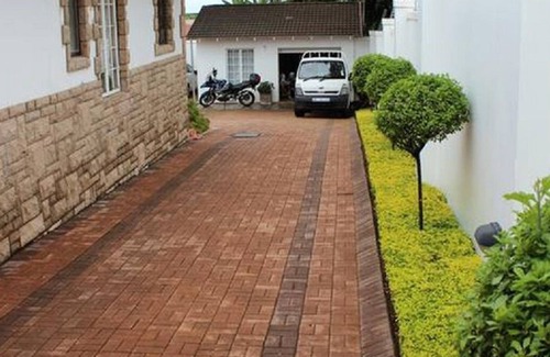 Durban North Cottage | John s self catering cottage