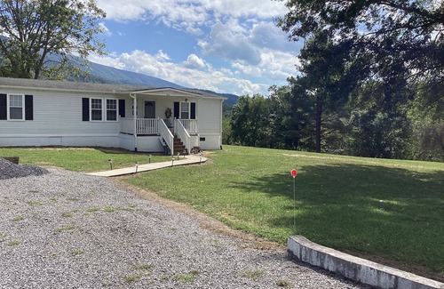 Covington House | joins the hiking and biking trail. Walk to the river to fish, kayak or relax.