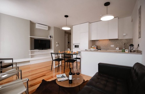 Alfama Apartment | JOIVY Chic flat near Lisbon Cathedral